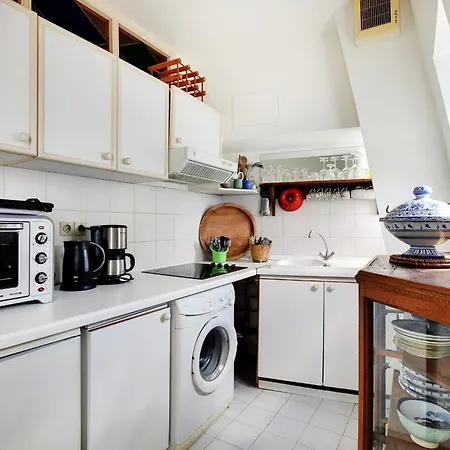 Charming Apartment L006 شقة *